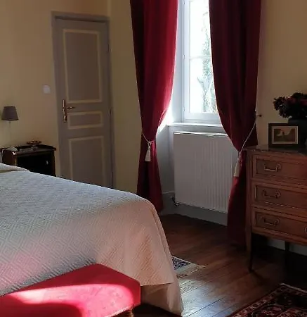 度假居 Chateau De Colombier *